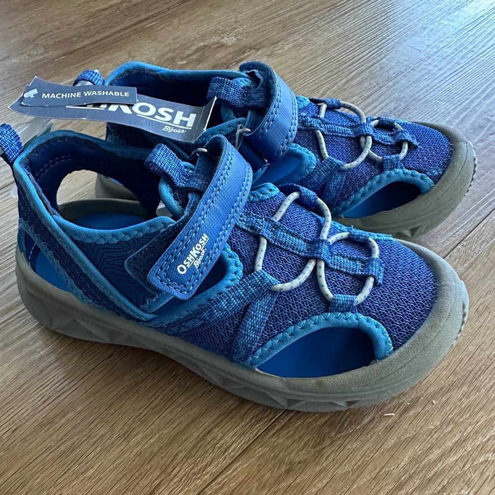 Oshkosh Water Shoes